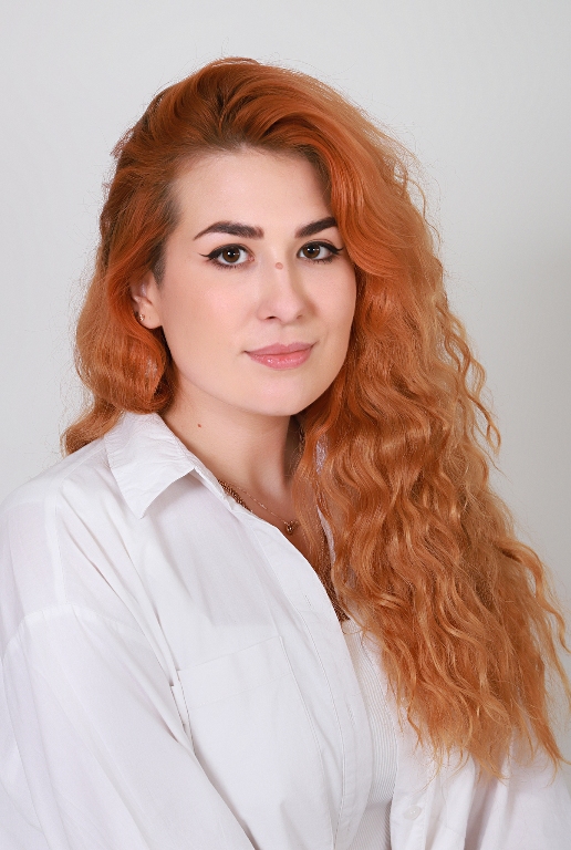Ступак Ирина Вячеславовна.
